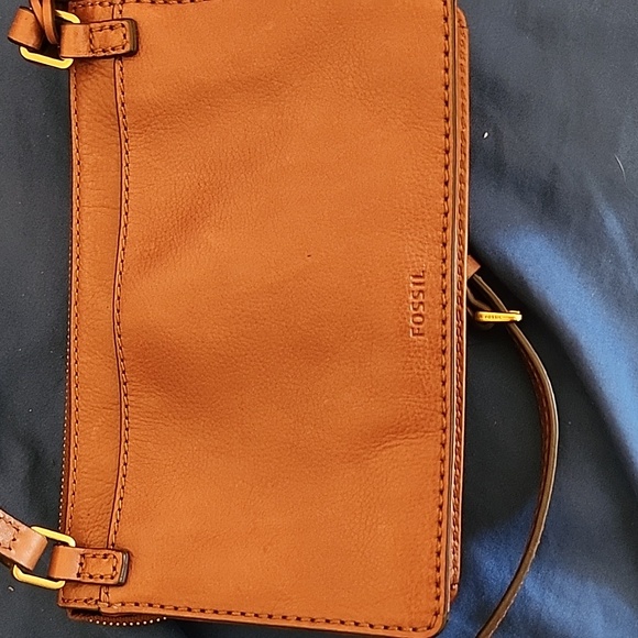 Fossil Shoulder Bag - Picture 3 of 9